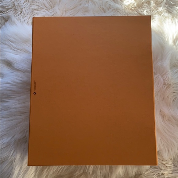 Authentic Extra Large Louis Vuitton Gift Box - Picture 6 of 14